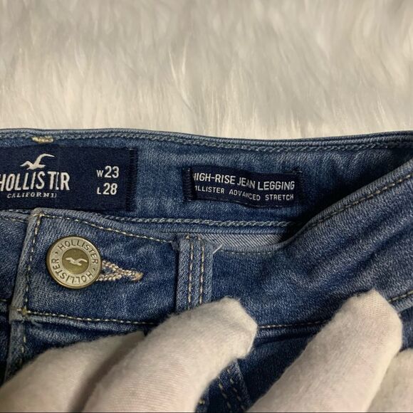 TEEN'S Hollister distressed blue jeans, pre-teen, W23 L28 - Picture 8 of 9